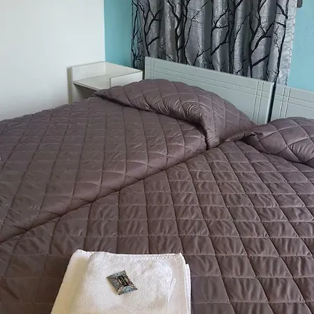 Athina Inn
